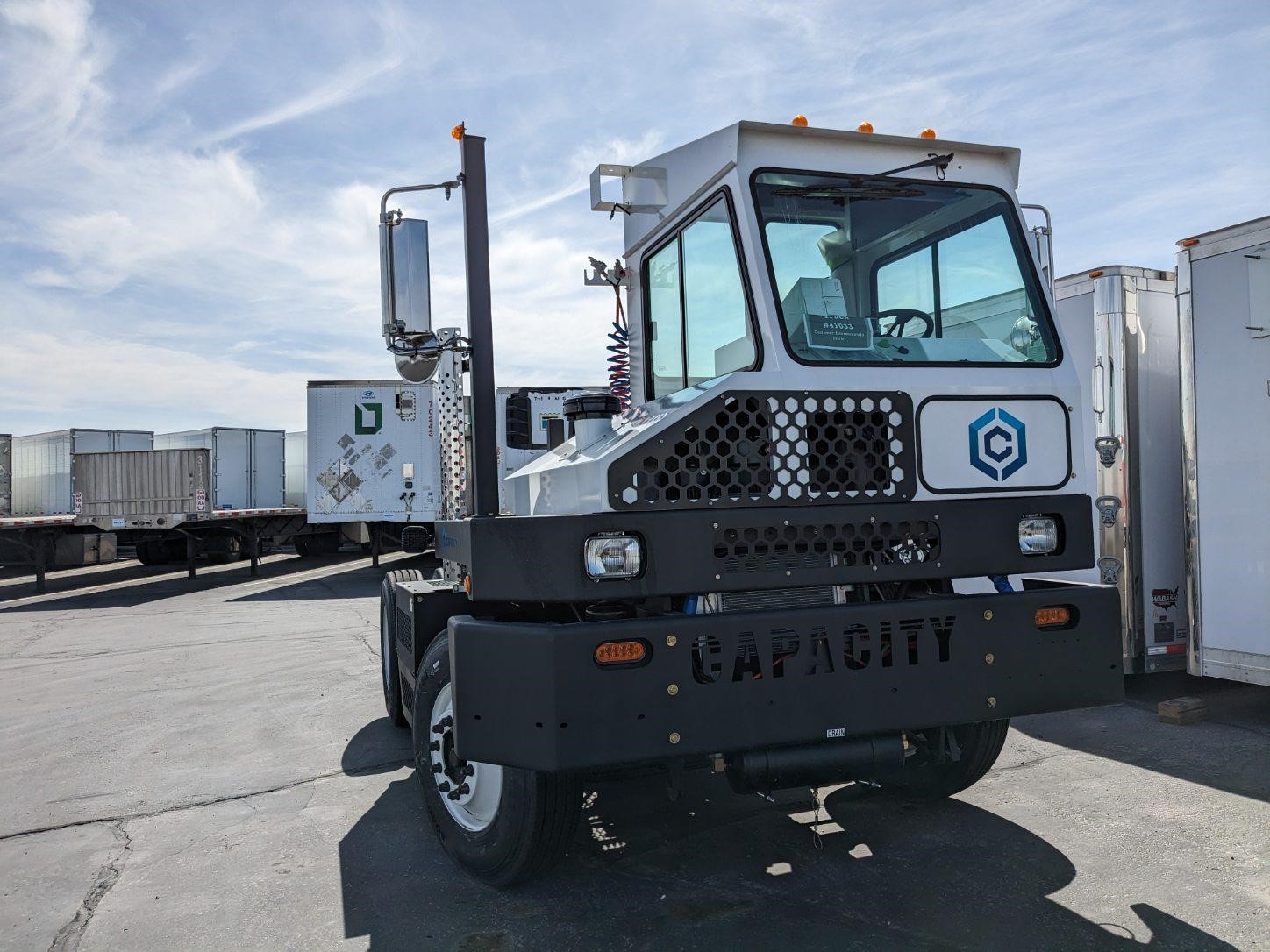 2023 Capacity Spotter - Intermountain Trailer