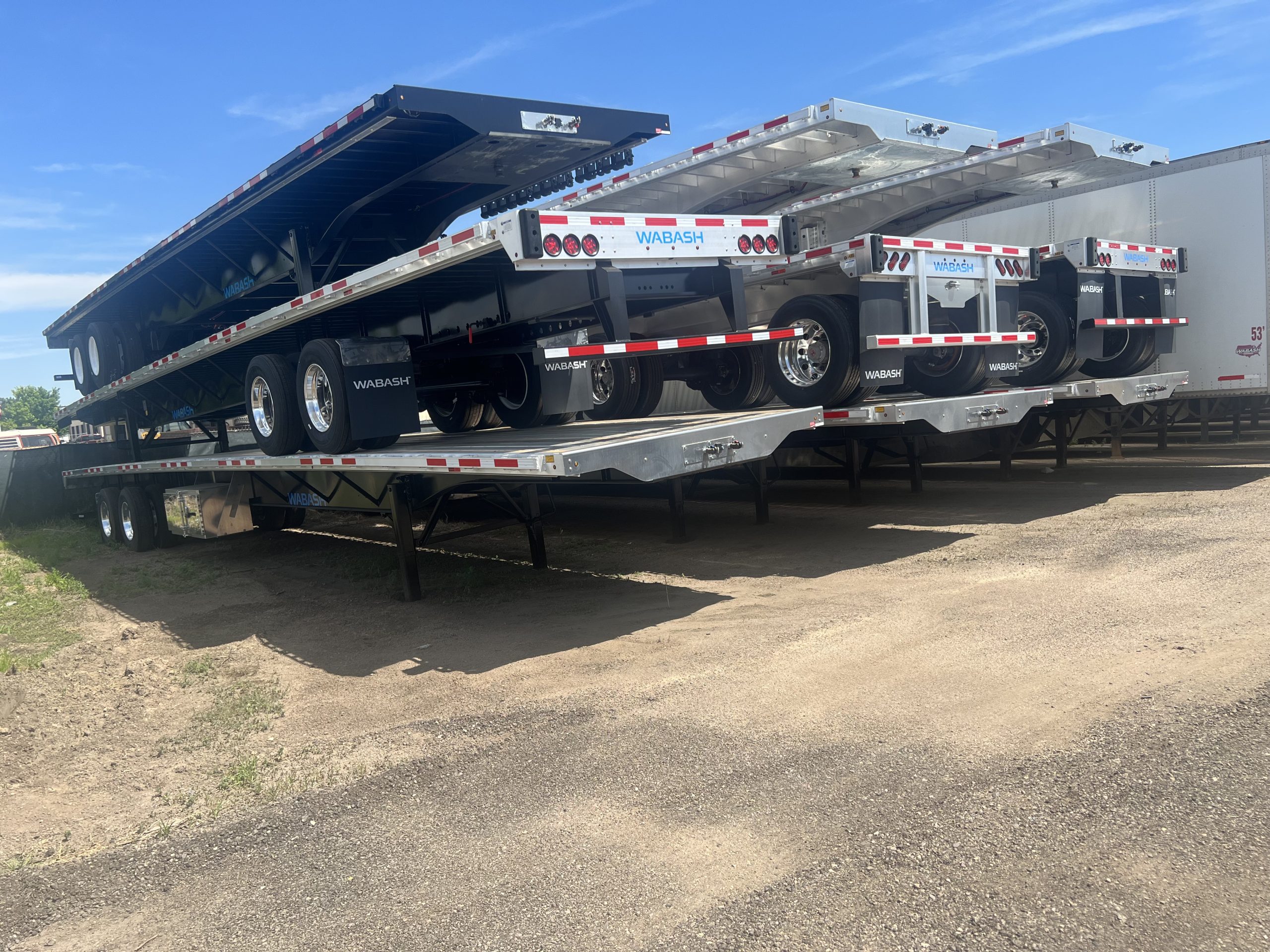 2024 FLATBED WABASH 2024 FLATBED WABASH - image 4 of 5