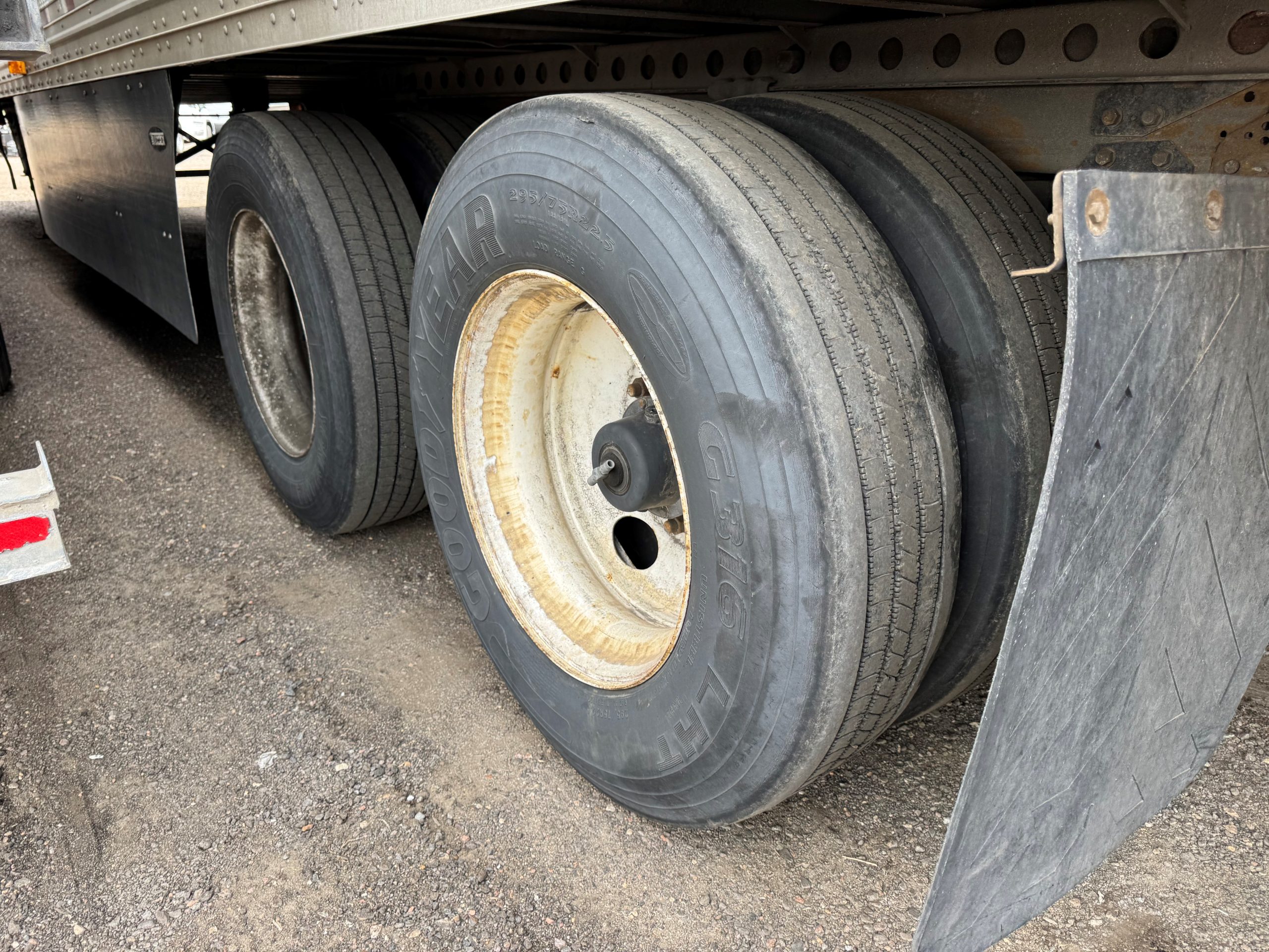 2019 REEFER HYUNDAI 2019 REEFER HYUNDAI - image 2 of 6