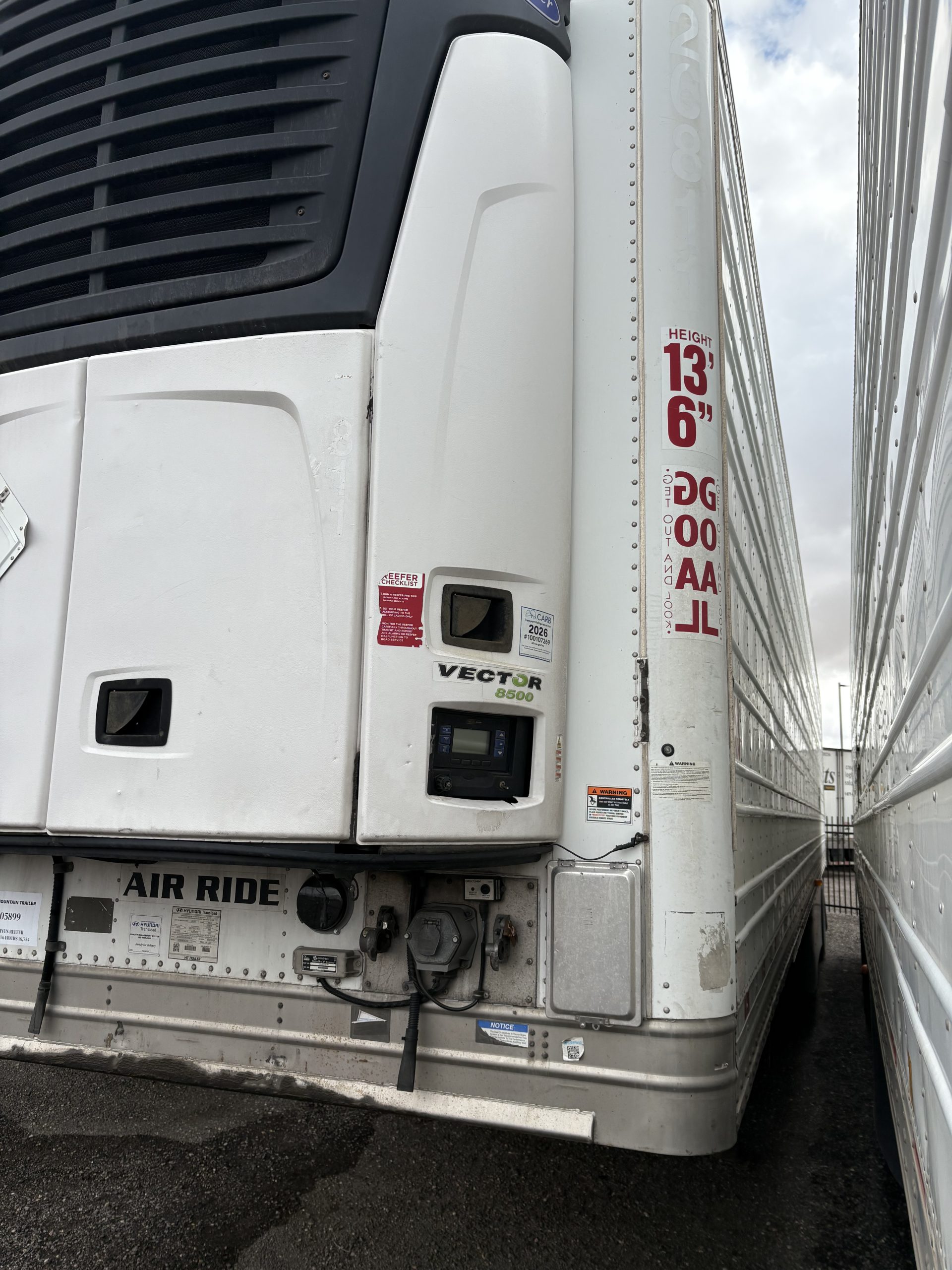 2019 REEFER HYUNDAI 2019 REEFER HYUNDAI - image 4 of 6