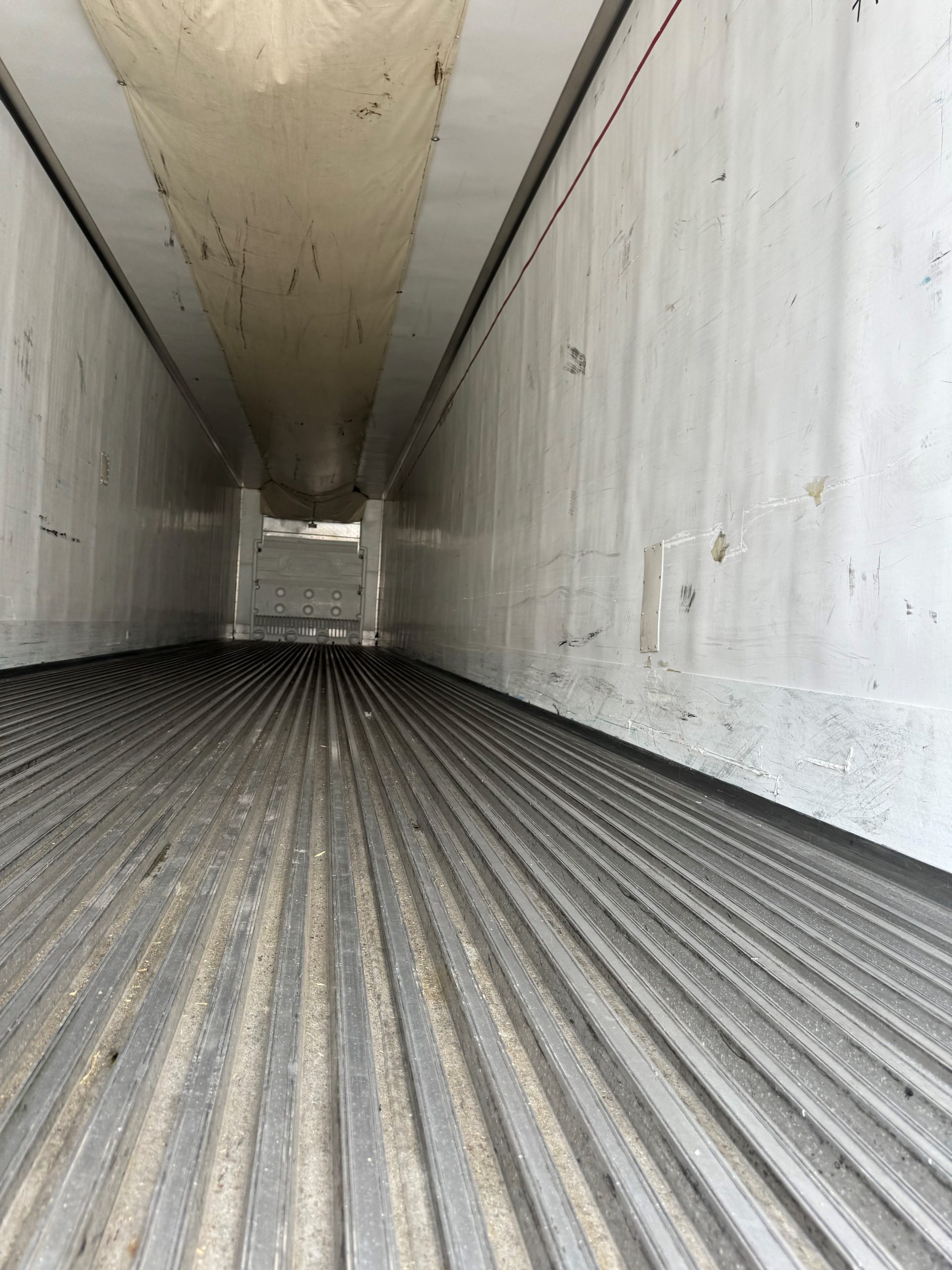 2019 REEFER UTILITY 2019 REEFER UTILITY - image 3 of 6