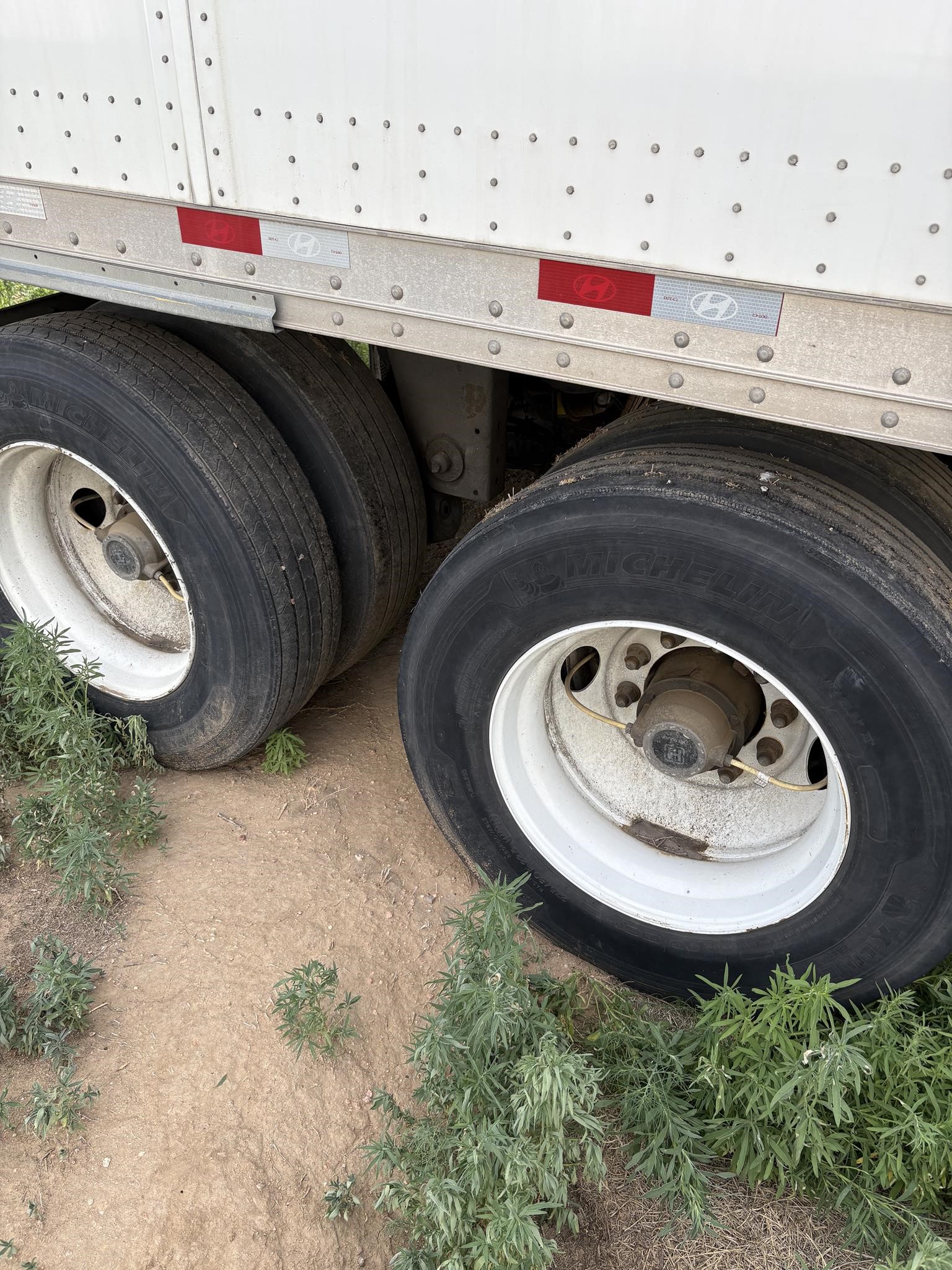 2019 DRY VAN HYUNDAI 2019 DRY VAN HYUNDAI - image 2 of 6