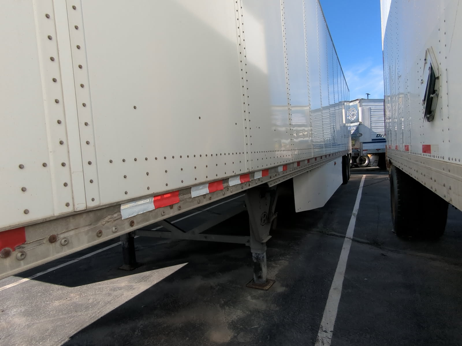 2019 DRY VAN HYUNDAI 2019 DRY VAN HYUNDAI - image 3 of 6